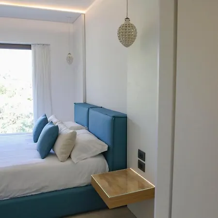 Sunset فندق تْشيفالو