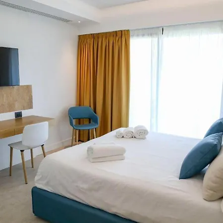 فندق Sunset تْشيفالو