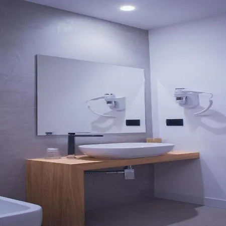 Sunset 4* تْشيفالو